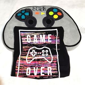 Kids gift set: gamer pillow and tank